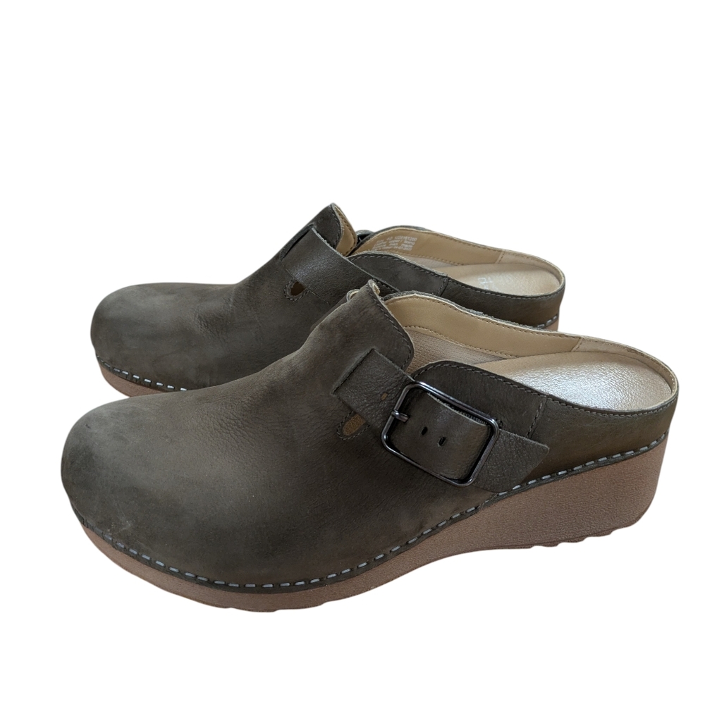 Dansko Caia Nubuck Leather Wedge Clog Olive Green Size 40 - Picture 13 of 13